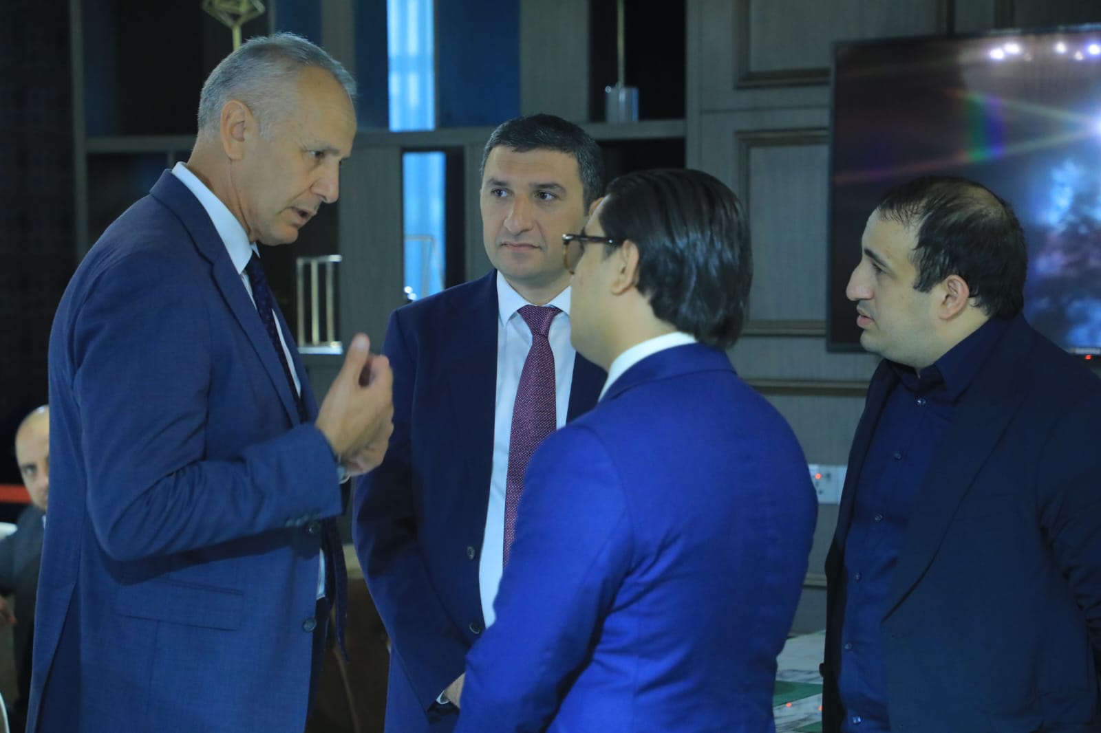UZAZ Biznes Klubu təqdimat mərasimi